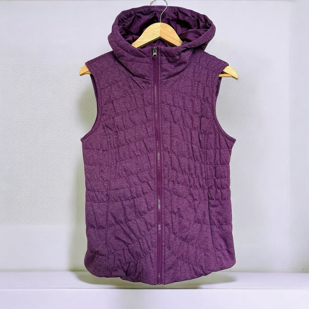 Avec Les‎ Filles Quilted Knit Membrane Hooded Vest Purple Berry Size Medium NWT